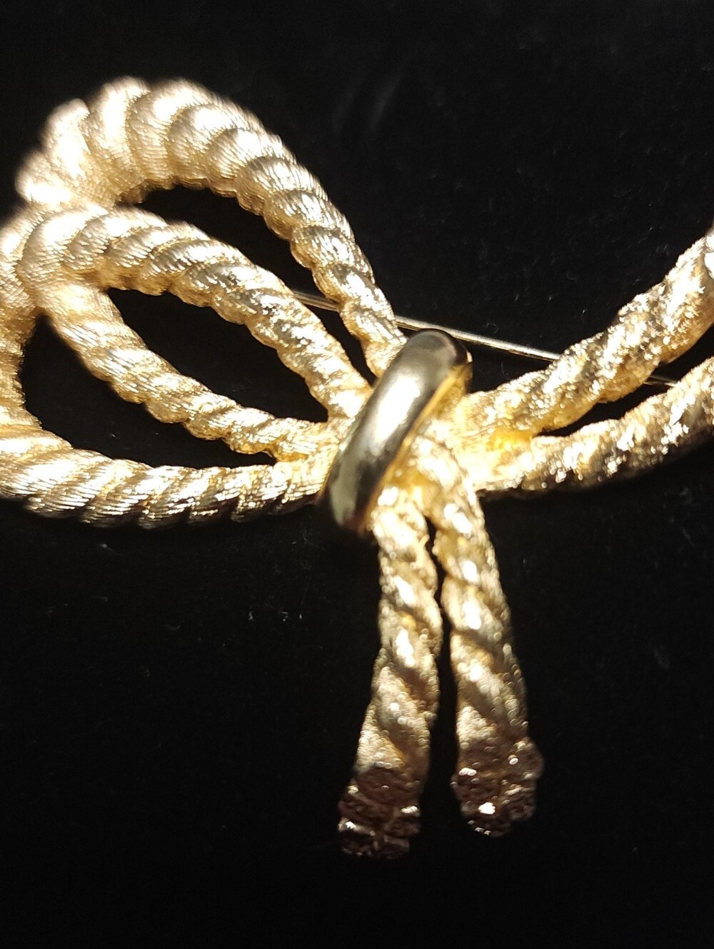 Signed Christian Dior Germany Gold Rope Bow Brooch Mint Condition